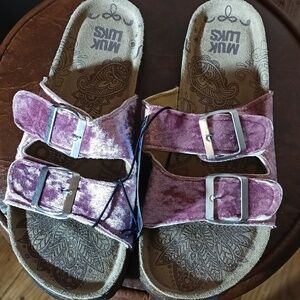 Muk Luks velvet pink buckle closure slides sandals cork like soul size 9